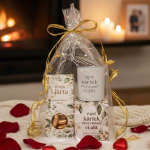 Presentset Till mitt hjärta, med kärlek övervinner vi allt (i cellofan)